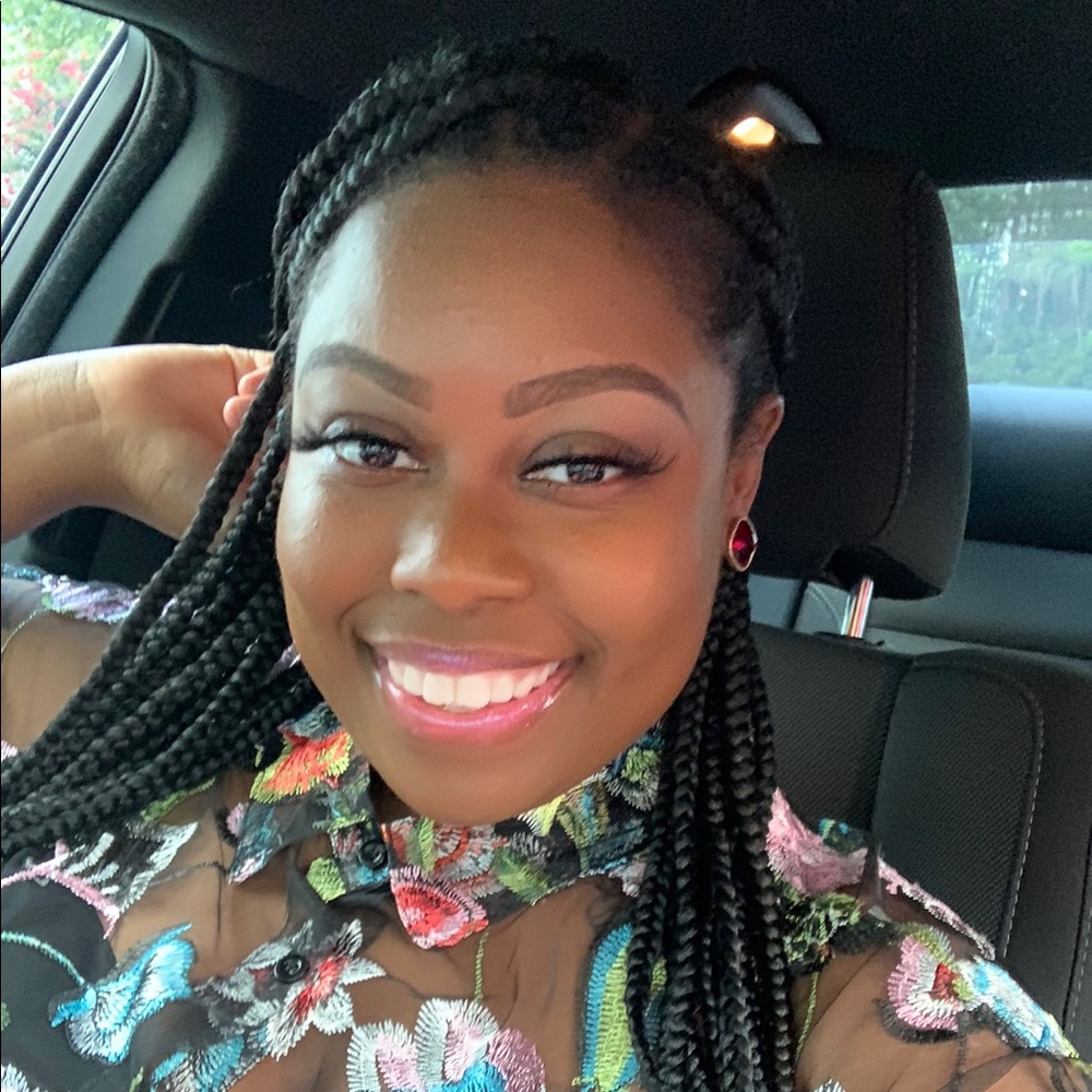 Meet your Posher, Raynetta